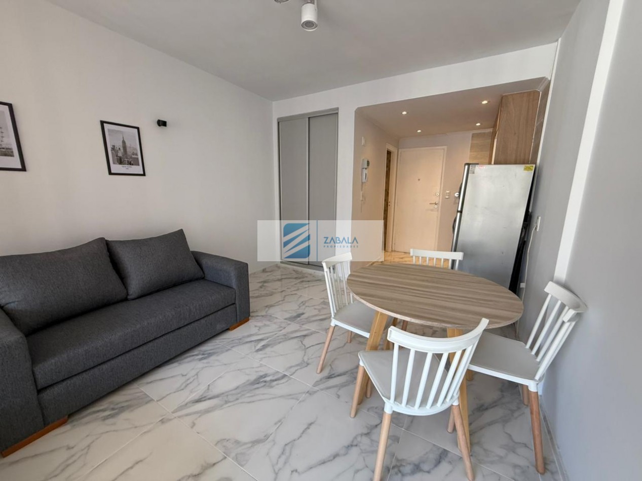 DEPARTAMENTO 1 AMB VISTA LATERAL AL MAR 