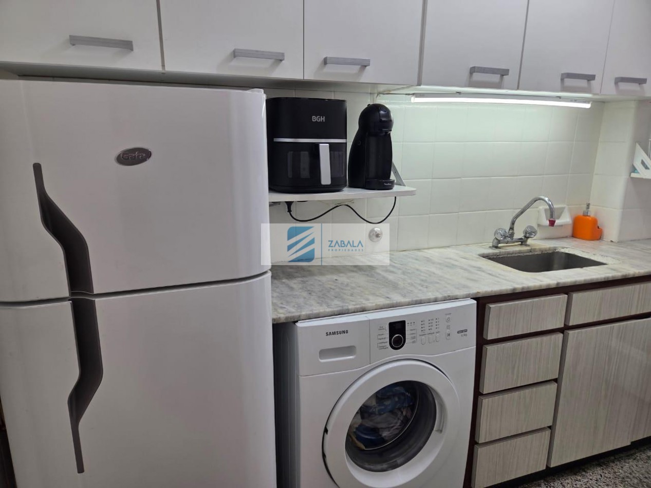 SE VENDE DPTO 2 AMB CON DEPENDENCIA FRENTE AL MAR 