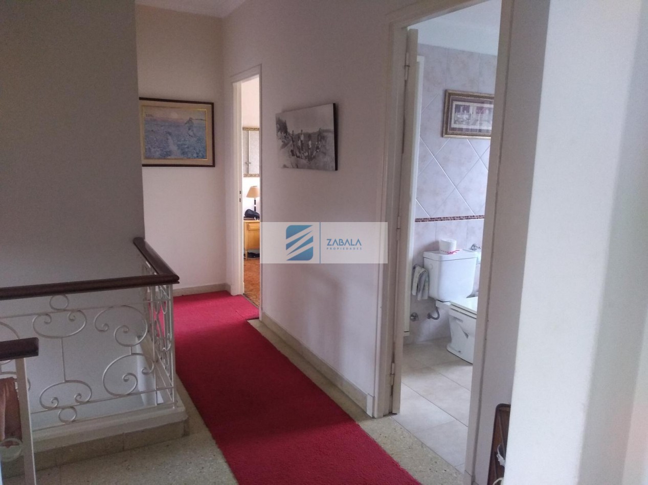 CASA 5 AMB PARQUE Y COCHERA 