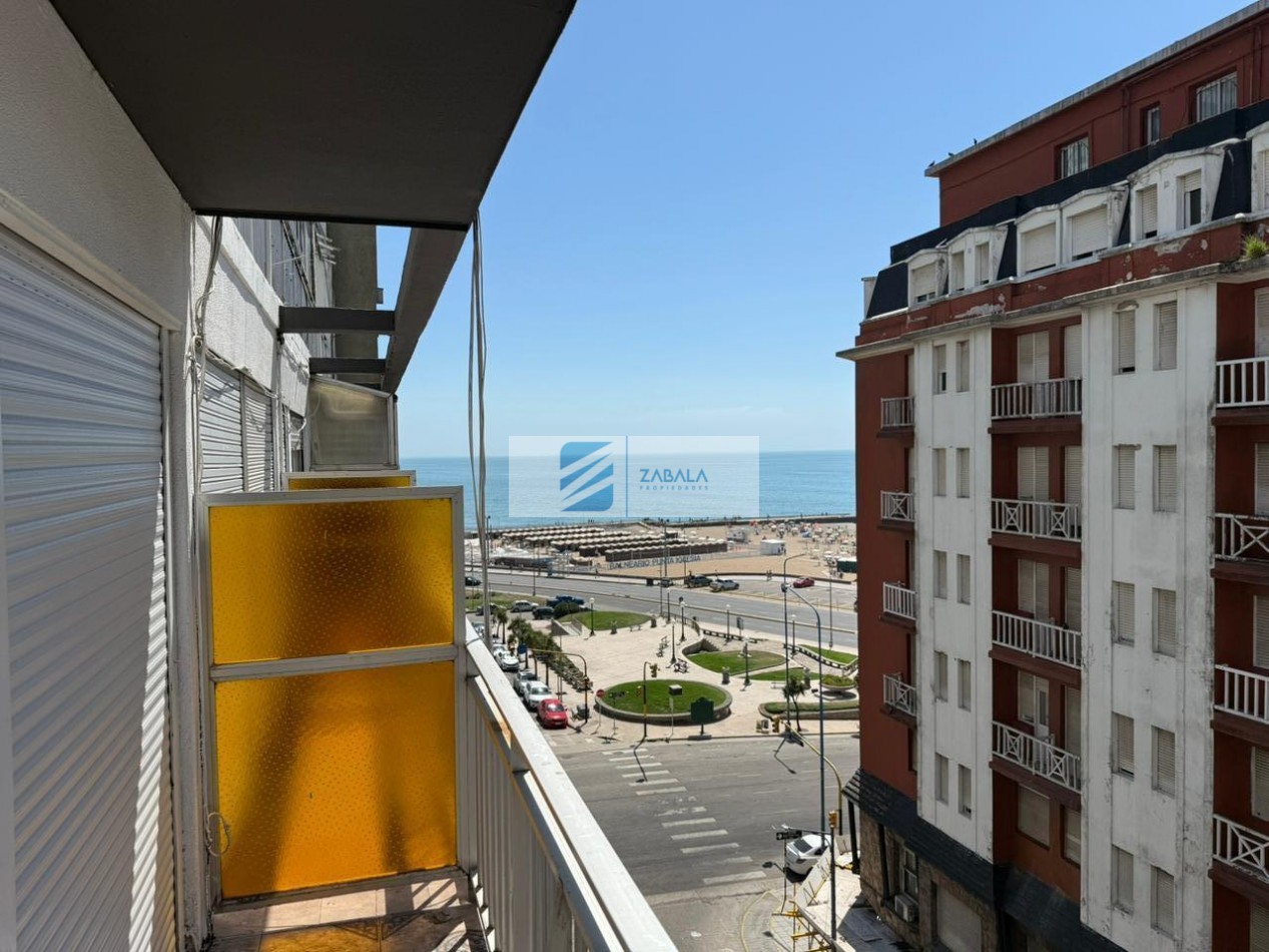 DEPARTAMENTO 1 AMB VISTA LATERAL AL MAR 