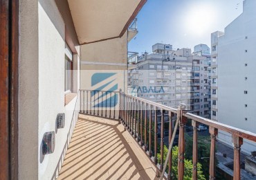 DPTO 3 AMB CON BALCON A LA CALLE Y COCHERA OPCIONAL